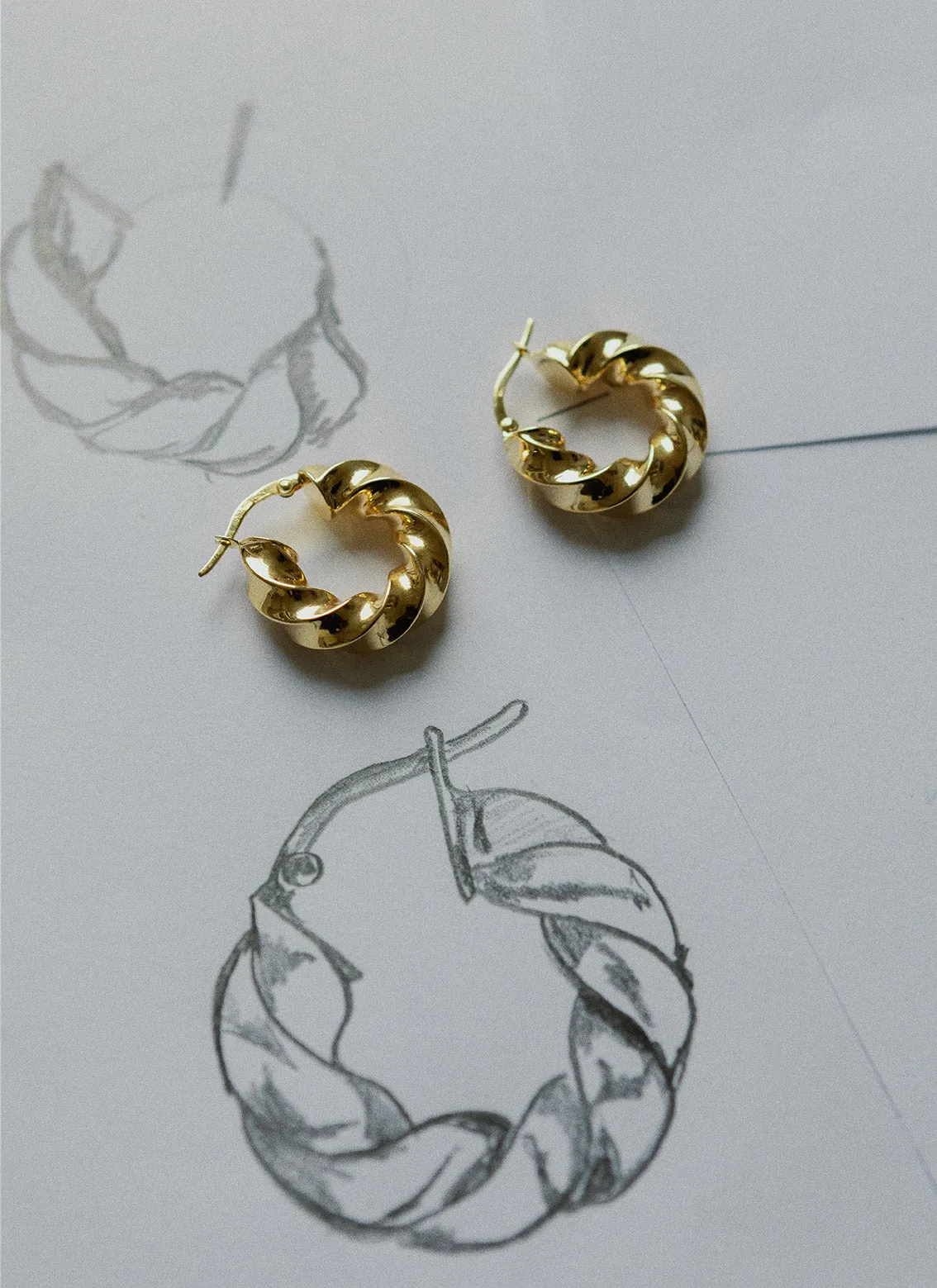 Fenna twisted earrings 14k gold