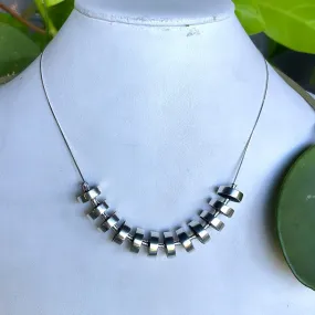 Round Neo necklace