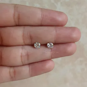 Simple Round Zircon Studs